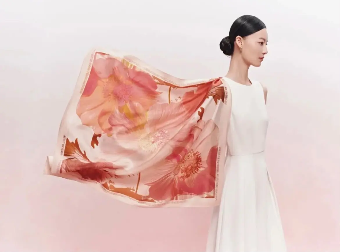 Model wearing the Les Camélias — Pink silk scarf